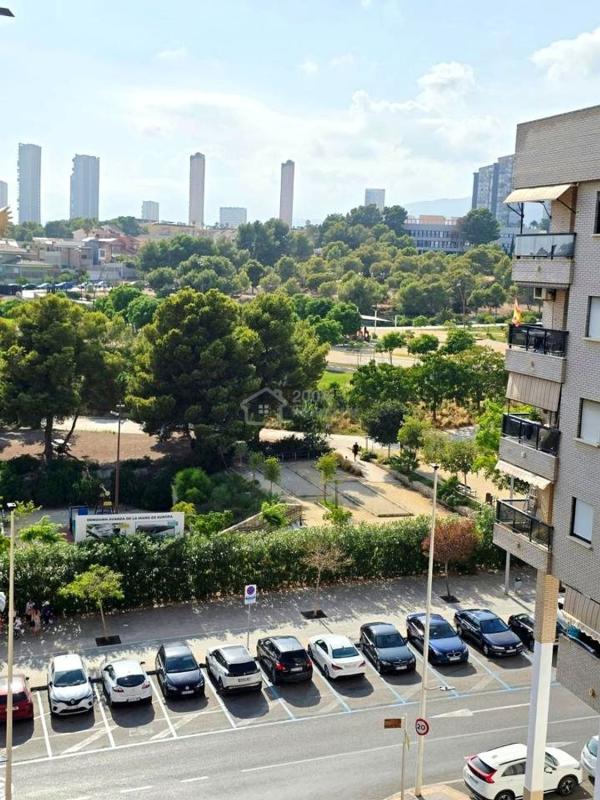 Продажа квартиры на Piso en Calle de Alcalá, Pueblo Poniente, Benidorm, Бенидорм
photo 2