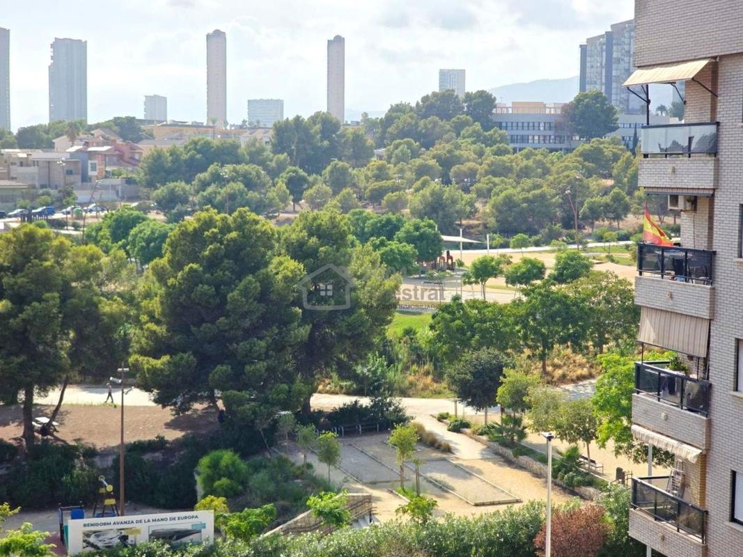 Продажа квартиры на Piso en Calle de Alcalá, Pueblo Poniente, Benidorm, Бенидорм
photo 3