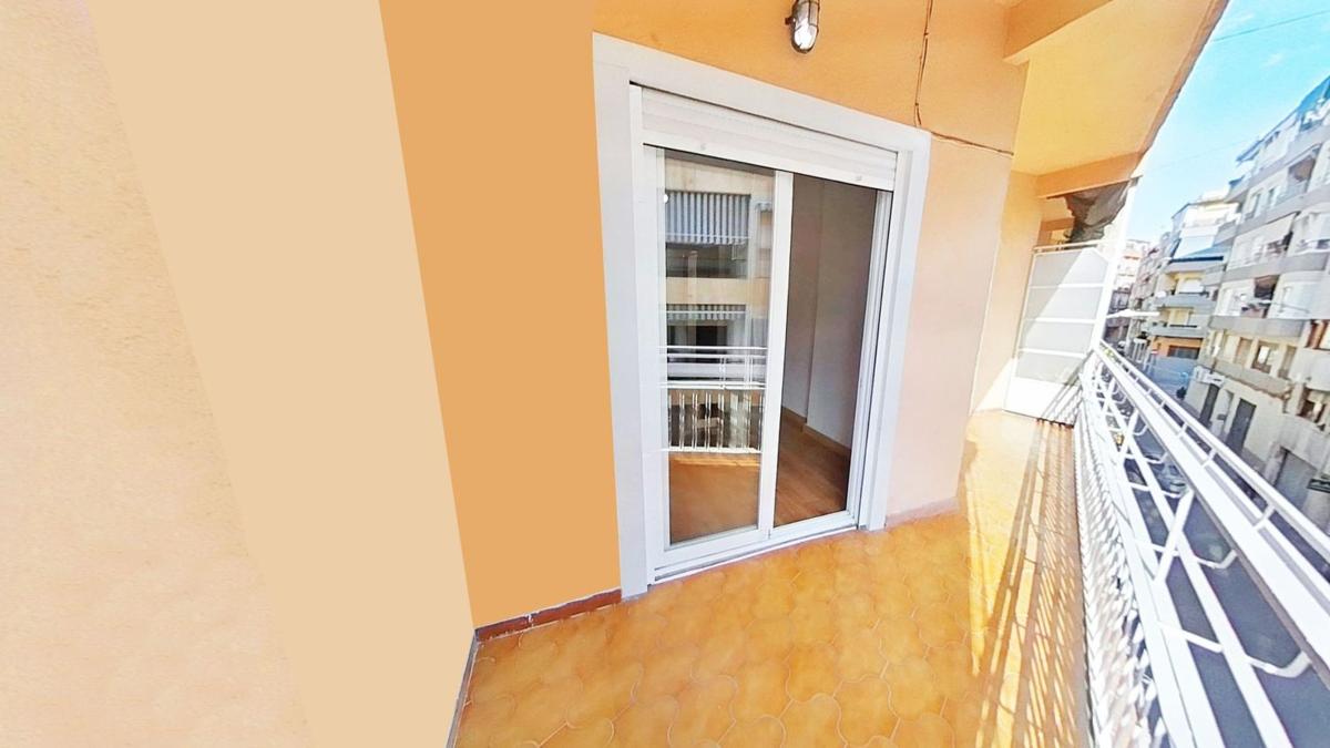 Venta de piso en Piso en Santo Domingo, Alicante / Alacant, Alicante / Alacant
photo 2