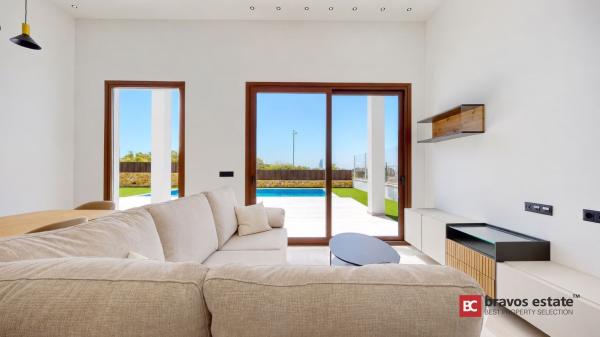 Casa o chalet independiente en Calle d'Equador, Balcón de Finestrat-Terra Marina, Finestrat thumbnail 1