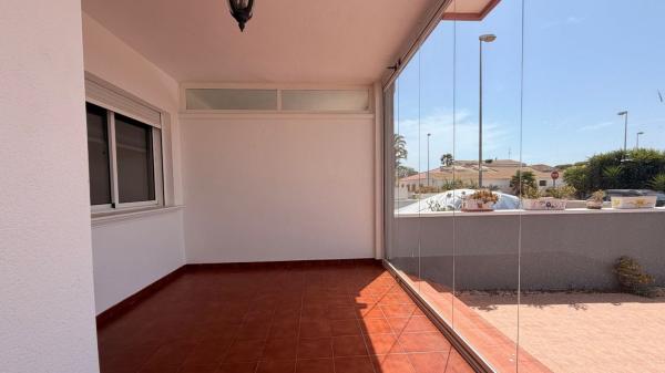 Chalet pareado en Avenida de Huelva, Doña Pepa, Rojales photo 4