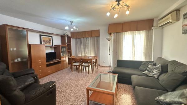 Sprzedaż mieszkania w Piso en Calle Velázquez, 35, Centro, San Vicente del Raspeig, San Vicente del Raspeig
photo 1