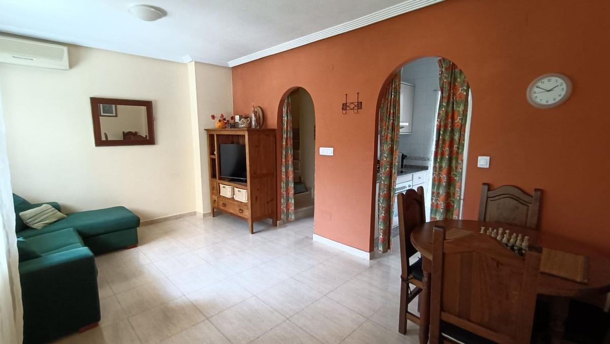 Продажа таунхауса в Chalet adosado en Calle el Moll, Urbanizaciones, Guardamar del Segura , Гуардамар-дель-Сегура photo 5
