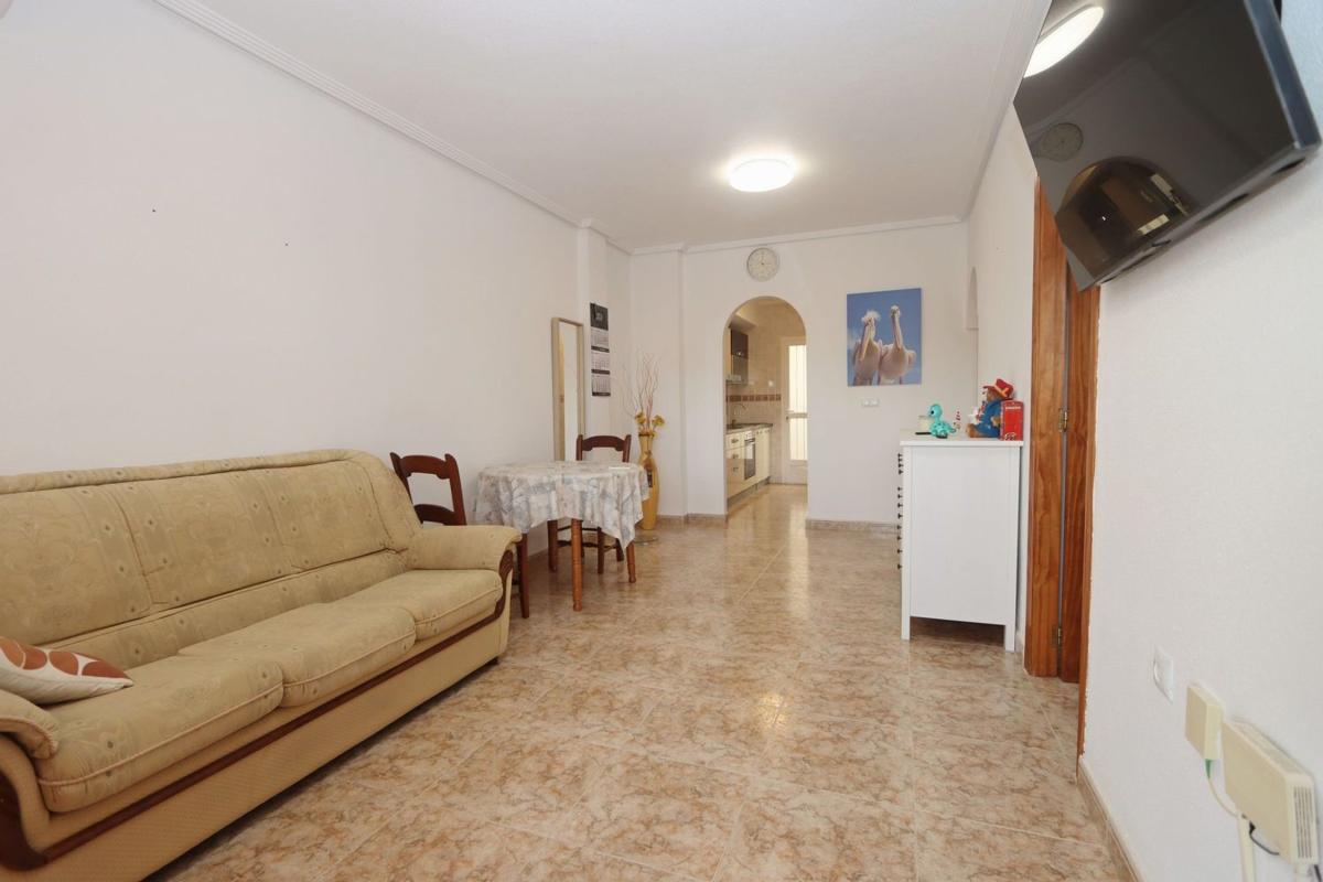 Sprzedaż mieszkania w Piso en Calle Abdelacies, Los Balcones y los Altos, Orihuela, Orihuela
photo 5