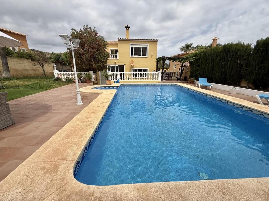 Properties for sale and rent in Spain photo 1