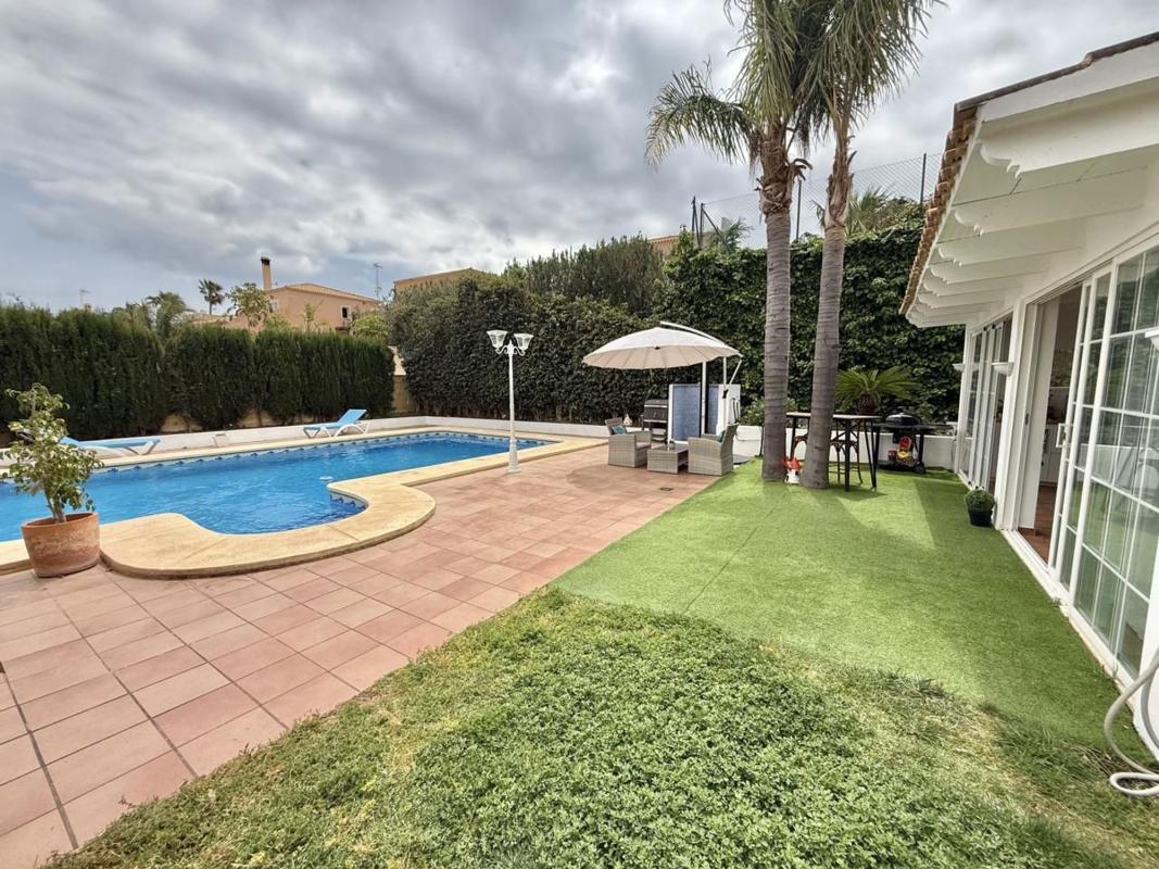 Properties for sale and rent in Spain photo 5