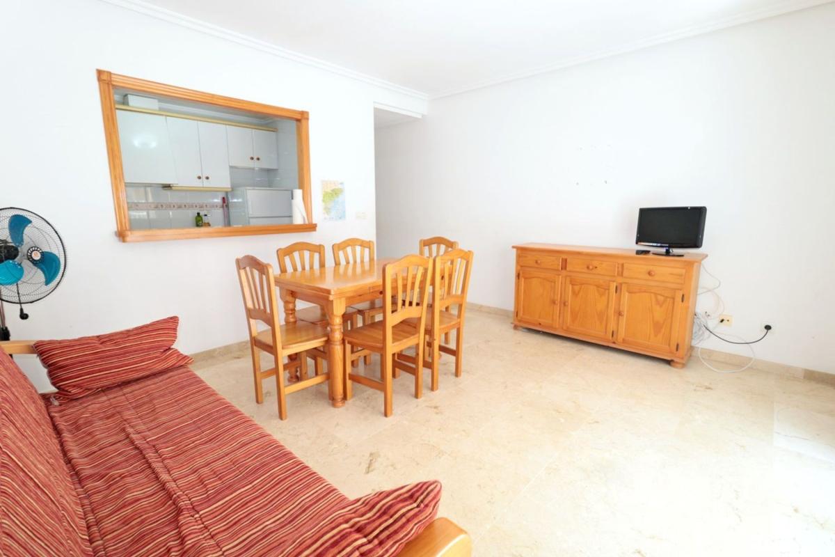 Venta de piso en Piso en Calle Radio Murcia, Las Piscinas Naturales, Torrevieja, Torrevieja
photo 4