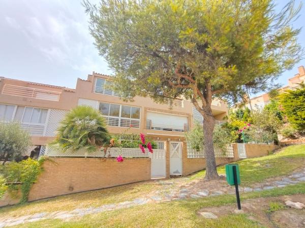 Chalet adosado en Faro Del, Cabo de las Huertas, Alicante / Alacant photo 1