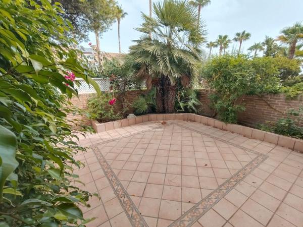 Chalet adosado en Faro Del, Cabo de las Huertas, Alicante / Alacant photo 4