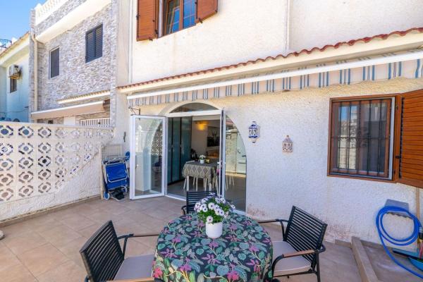 Chalet adosado en Urbanización Mil p Bavarias, Mil Palmeras, Pilar de la Horadada photo 3