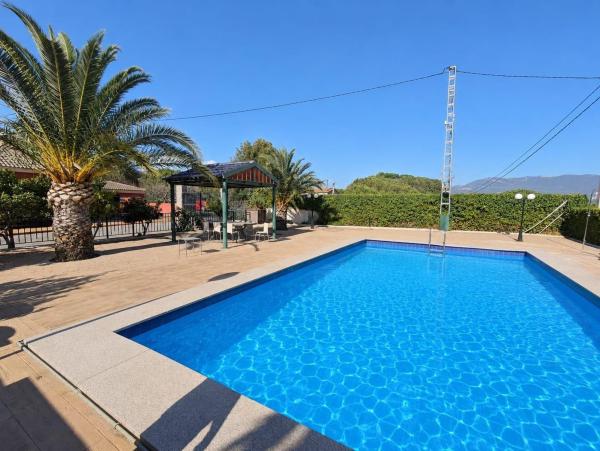 Rustic farm for sale in  Finca rústica en Sax , Sax photo 1