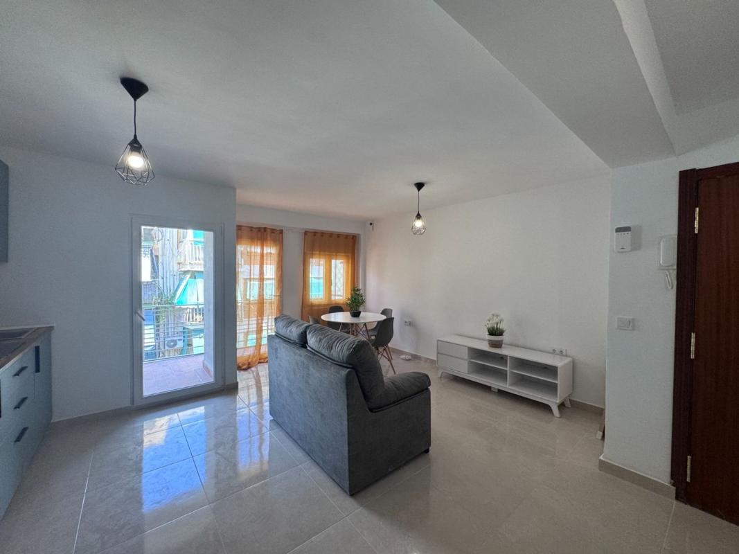 Venta de piso en Piso en Calle Presbitero Baltasar Carrasco, San Blas, Alicante / Alacant, Alicante / Alacant
 photo 2
