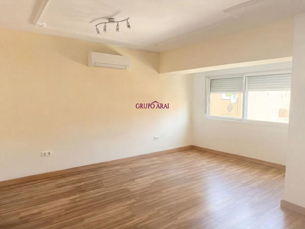Venta de piso en Piso en Calle Gasset y Artime, Carolinas Altas, Alicante / Alacant, Alicante / Alacant
photo 3