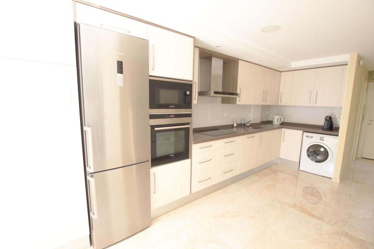 Продажа квартиры на Piso en Zona Sierra Helada, Benidorm, Бенидорм
photo 2