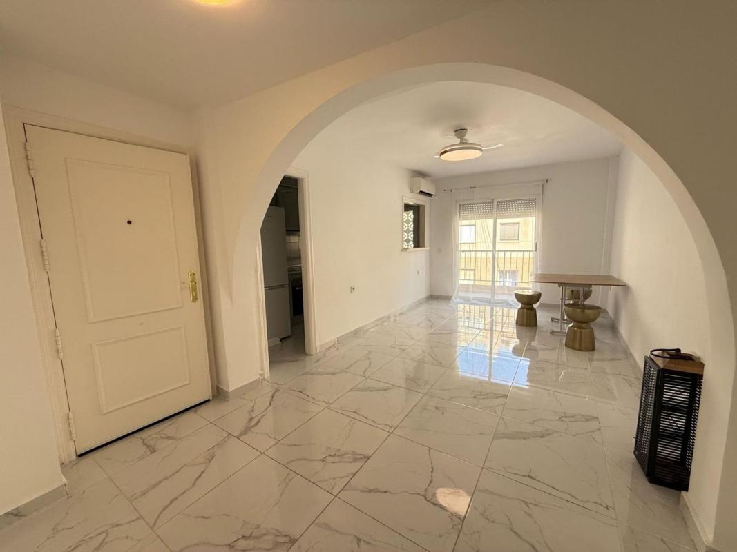 Venta de piso en Piso en Calle San Luis, 10, Parque de las Naciones, Torrevieja, Torrevieja
 photo 5
