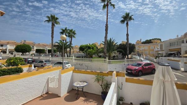 Sprzedaż mieszkania w Piso en Calle Canarias, 8, Monte y Mar, Gran Alacant, Gran Alacant
photo 1