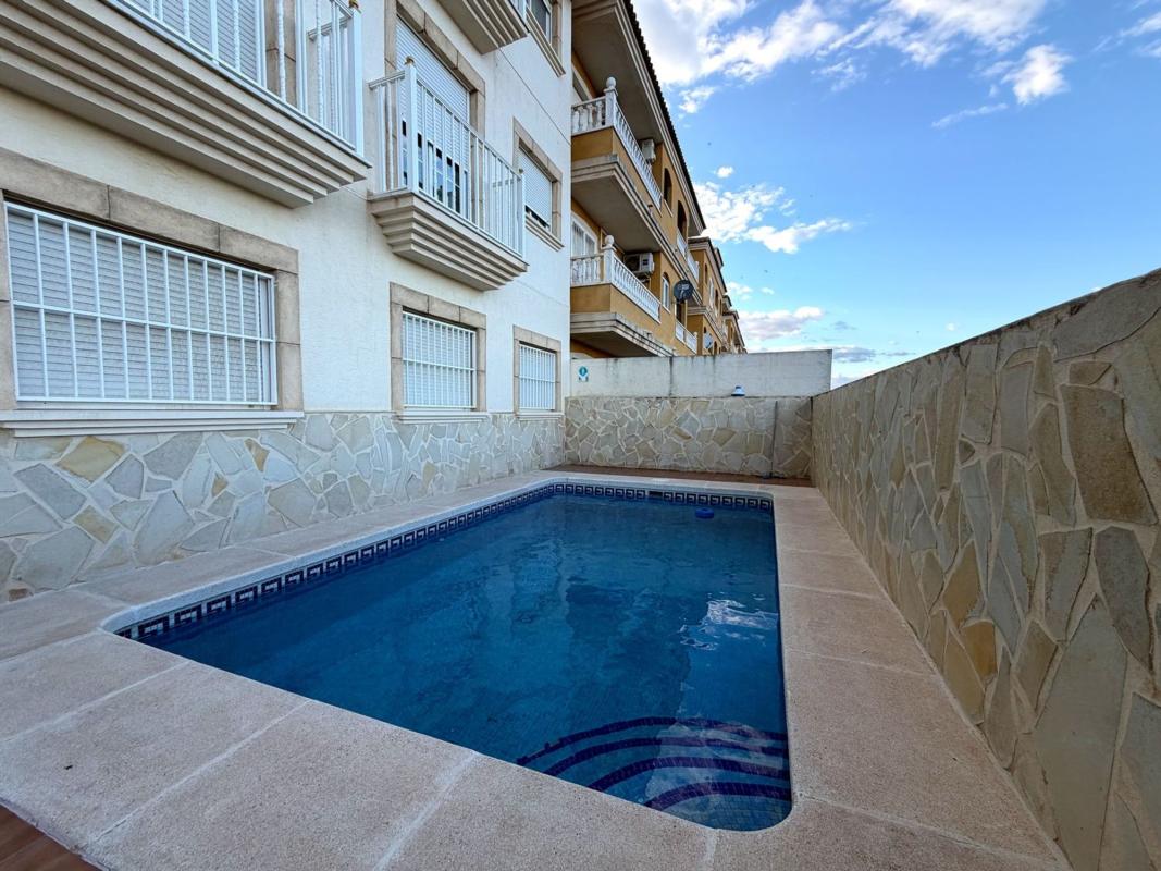 Sale of apartment in Piso en Avenida de la Comunidad Valenciana, 2, Formentera del Segura, Formentera del Segura
 photo 2