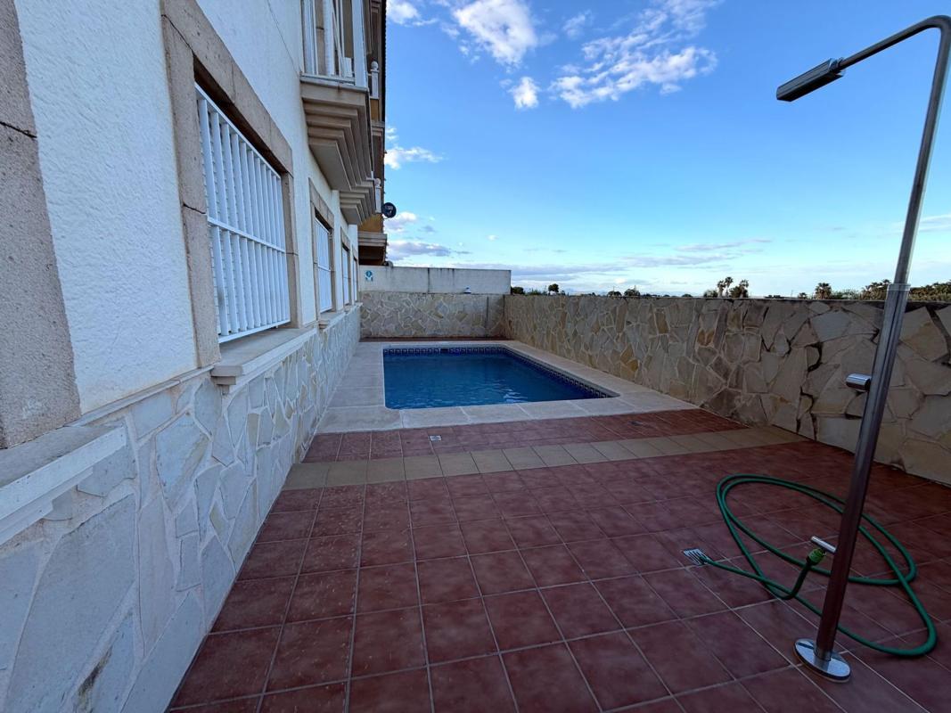Sale of apartment in Piso en Avenida de la Comunidad Valenciana, 2, Formentera del Segura, Formentera del Segura
 photo 3