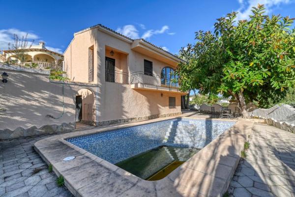 Chalet independiente en venta en Casa o chalet en Moravit-Cap Blanc, Moraira, Moraira
photo 1