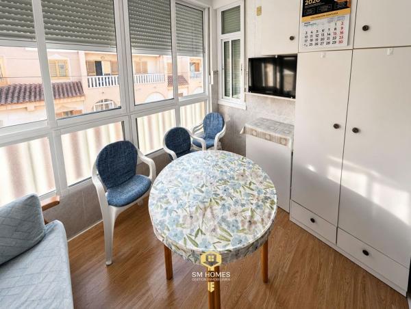 Venta de piso en Piso en Valencia, El Molino, Torrevieja, Torrevieja
thumbnail 2