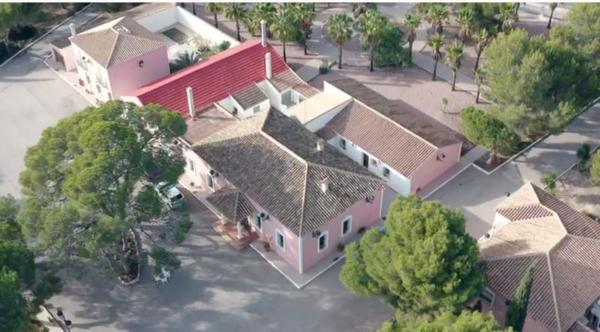 Casa o chalet independiente en Carretera de Rebate, Ciudad de las Comunicaciones, San Miguel de Salinas thumbnail 2