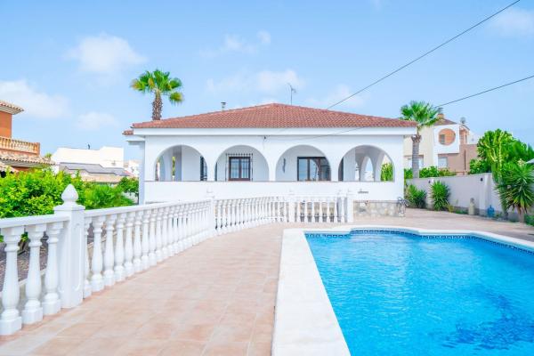 Casa o chalet independiente en Los Balcones - Los Altos del Edén, Torrevieja photo 2