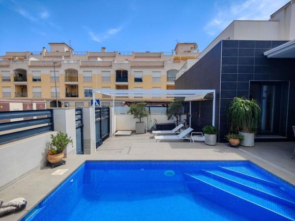 Chalet pareado en Calle Virgen del Rosario, Formentera del Segura thumbnail 2