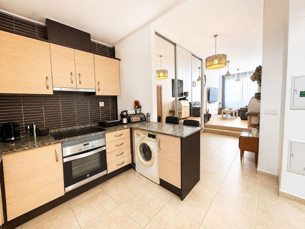 Venta de piso en Piso en Calle del Maestro Alonso, Altozano, Alicante / Alacant, Alicante / Alacant
photo 2