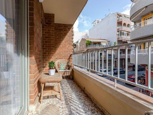 Venta de piso en Piso en Calle Mar Baltico s/n, Playa de los Locos, Torrevieja, Torrevieja
thumbnail 3