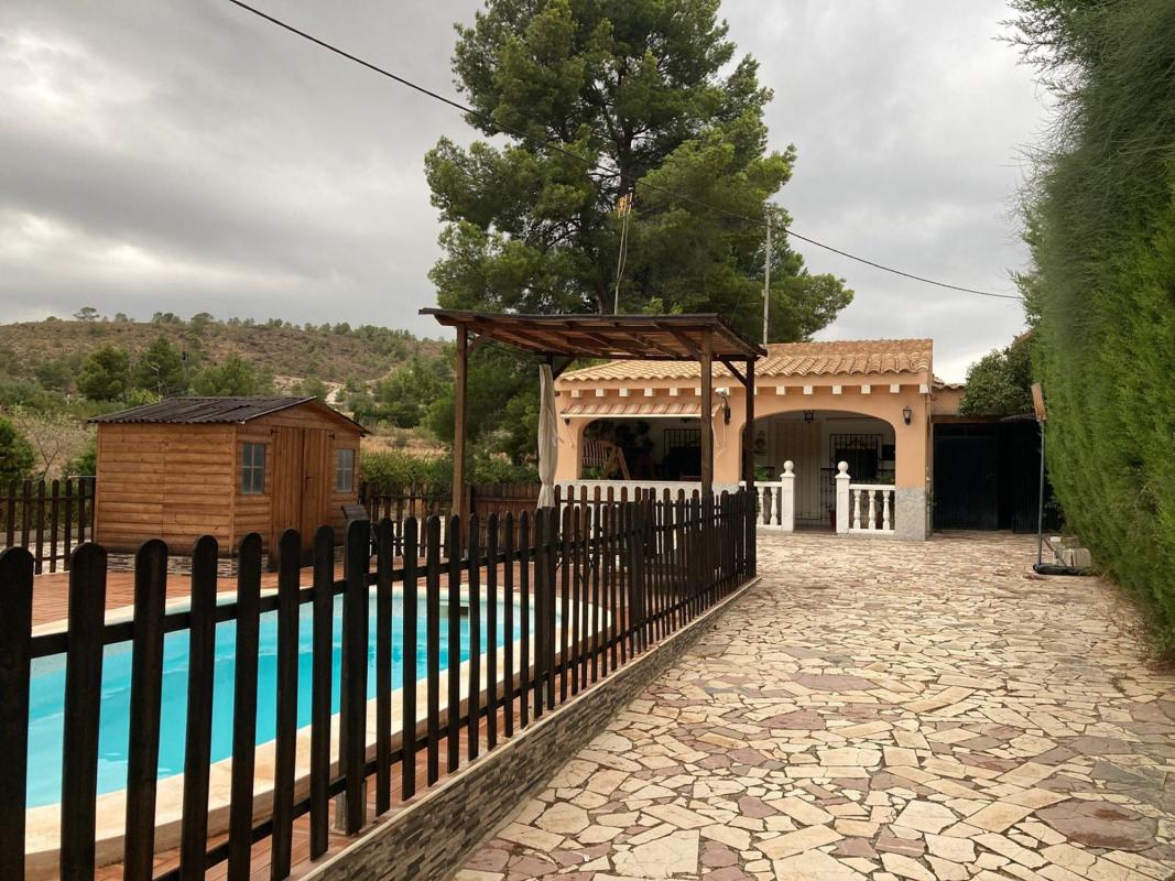 Properties for sale and rent in Spain photo 2