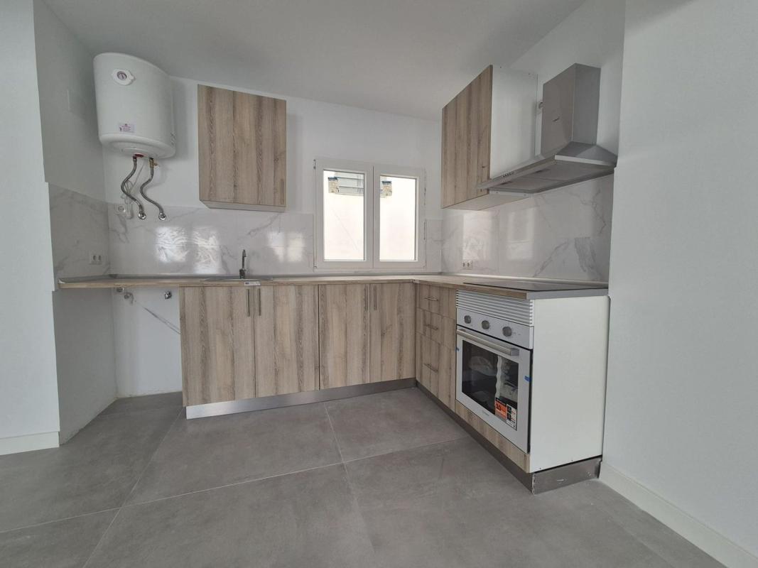 Sale of apartment in Piso en Calle Espronceda, 12, Carolinas Bajas, Alicante / Alacant, Alicante
 photo 2