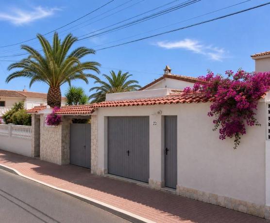 Chalet pareado en Calle Levante Bal, 10, Los Balcones - Los Altos del Edén, Torrevieja photo