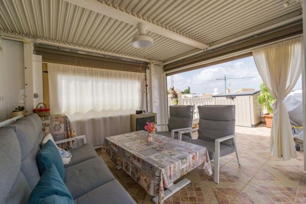 Частный шале на продаже в Casa o chalet en Centro de la Ciudad Quesada, Rojales, Рохалес photo 1
