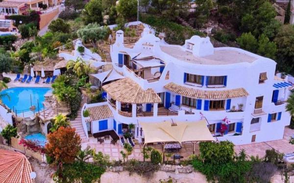 Independent chalet for sale in Casa o chalet en Pueblo Español - Coveta Fumá, El Campello, El Campello
 photo 1