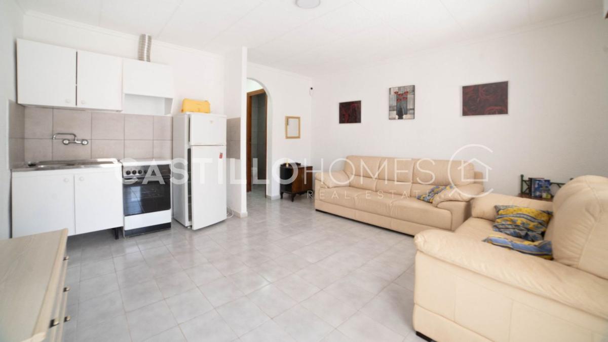 Продажа отдельного шале в Casa o chalet en La Siesta - El Salado - Torreta, Torrevieja, Торревьеха photo 1