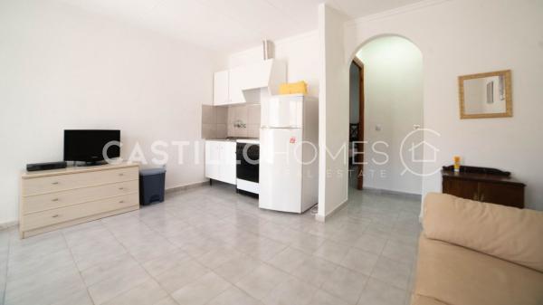 Частный шале на продаже в  Casa o chalet en La Siesta - El Salado - Torreta, Torrevieja, Торревьеха photo 3