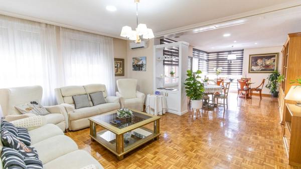 Продажа квартиры на Piso en Calle del Marquès d'Asprella, Pont Nou-Corazón de Jesús, Elche / Elx, Эльче / Эльх
photo 1