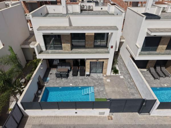 Casa o chalet independiente en Romero, 74, Los Montesinos thumbnail 1