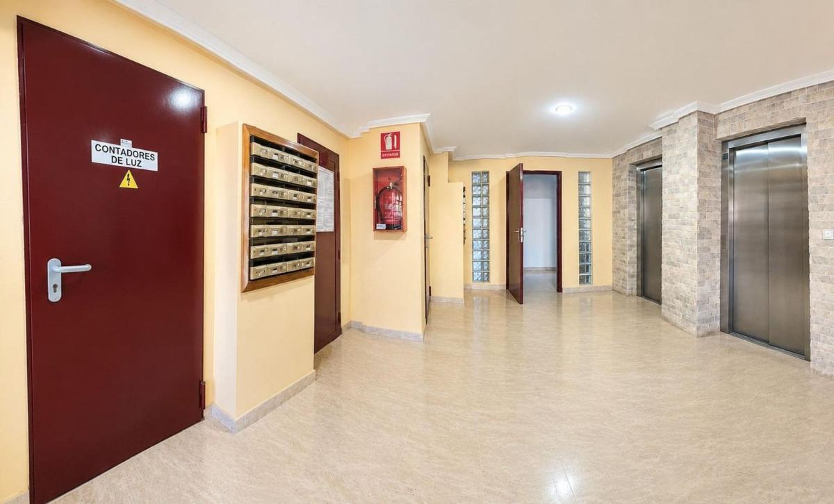 Venta de piso en Piso en Los Europeos, Torrevieja, Torrevieja
photo 3