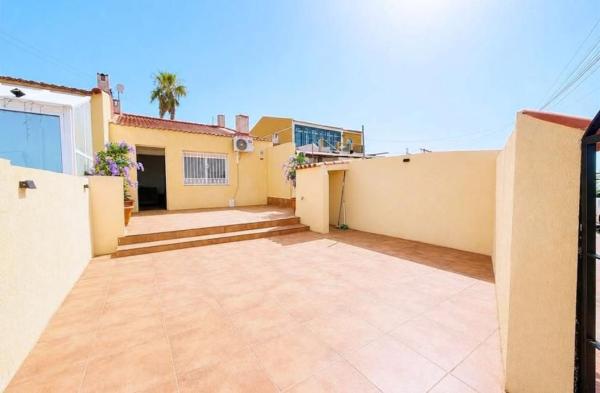 Chalet adosado en La Siesta - El Salado - Torreta, Torrevieja photo 1