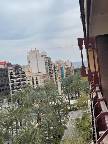 Sprzedaż mieszkania w Piso en Avenida General Marva, 11, Ensanche-Diputación, Alicante / Alacant, Alicante / Alacant
thumbnail 2