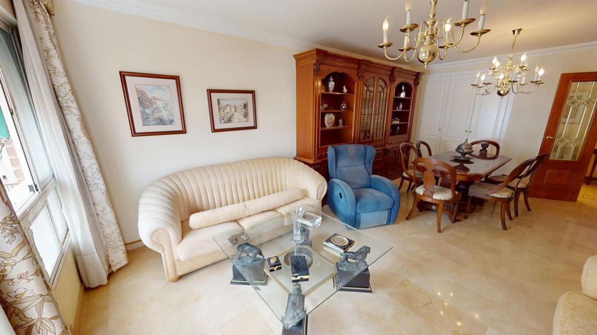 Продажа квартиры на Piso en Calle Ruperto Chapí, Pont Nou-Corazón de Jesús, Elche / Elx, Эльче / Эльх
 photo 3