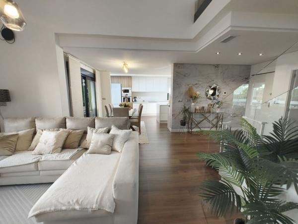Chalet pareado en La Huerta, Mutxamel thumbnail 3