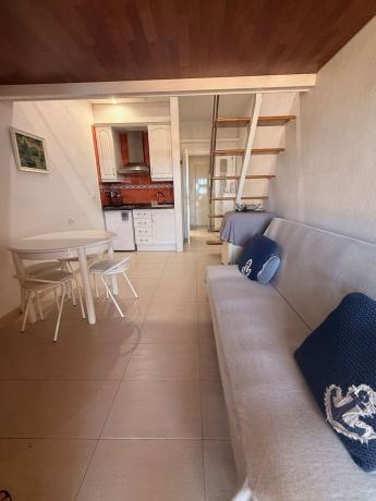 Квартира на продажу в Estudio en Zona de Mascarat, Altea, Алтея thumbnail 2