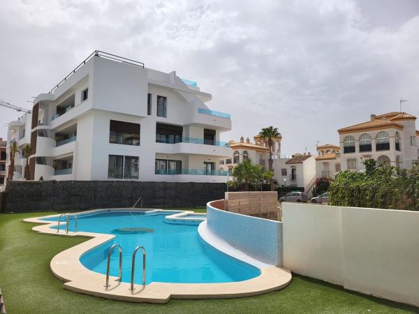 Sprzedaż mieszkania w Piso en Calle Pablo Picasso, 5, Playa Flamenca, Orihuela, Orihuela
photo 1