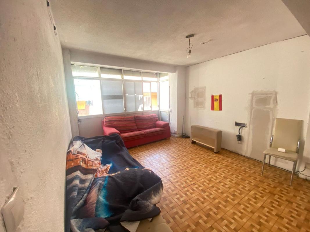Продажа квартиры на Piso en Calle Monforte del Cid, Carolinas Altas, Alicante / Alacant, Аликанте / Алакант
photo 3