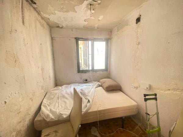 Apartment for sale in  Piso en Calle Monforte del Cid, Carolinas Altas, Alicante / Alacant, Alicante photo 4
