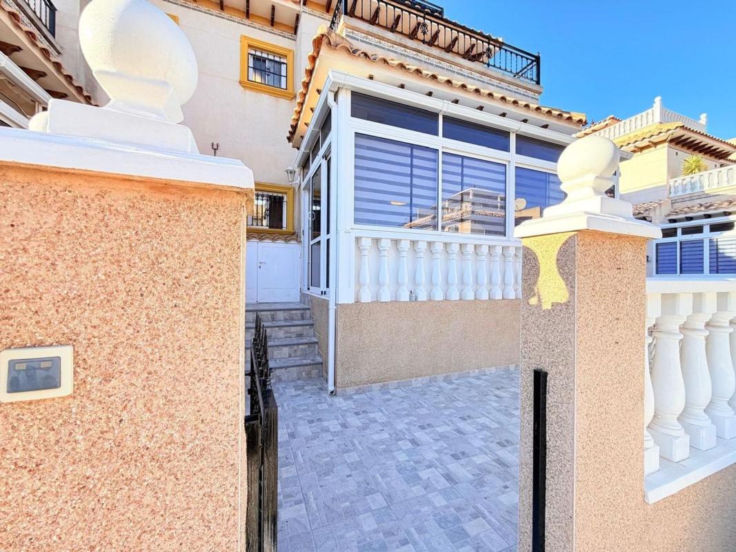 Venta de chalet adosado en Chalet adosado en Plaza F-2 Filipinas Oeste, Las Filipinas, Orihuela , Orihuela photo 3