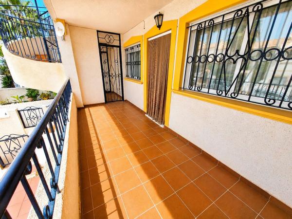 Sprzedaż mieszkania w Piso en Calle Cuba, Las Filipinas, Orihuela, Orihuela
photo 1