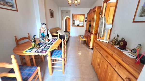 Venta de piso en Piso en Calle Bilbao, Parque de las Naciones, Torrevieja, Torrevieja
thumbnail 3